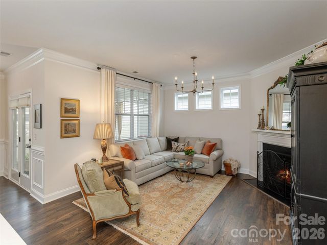 743 Summerfield Place, Flat Rock, NC 28731