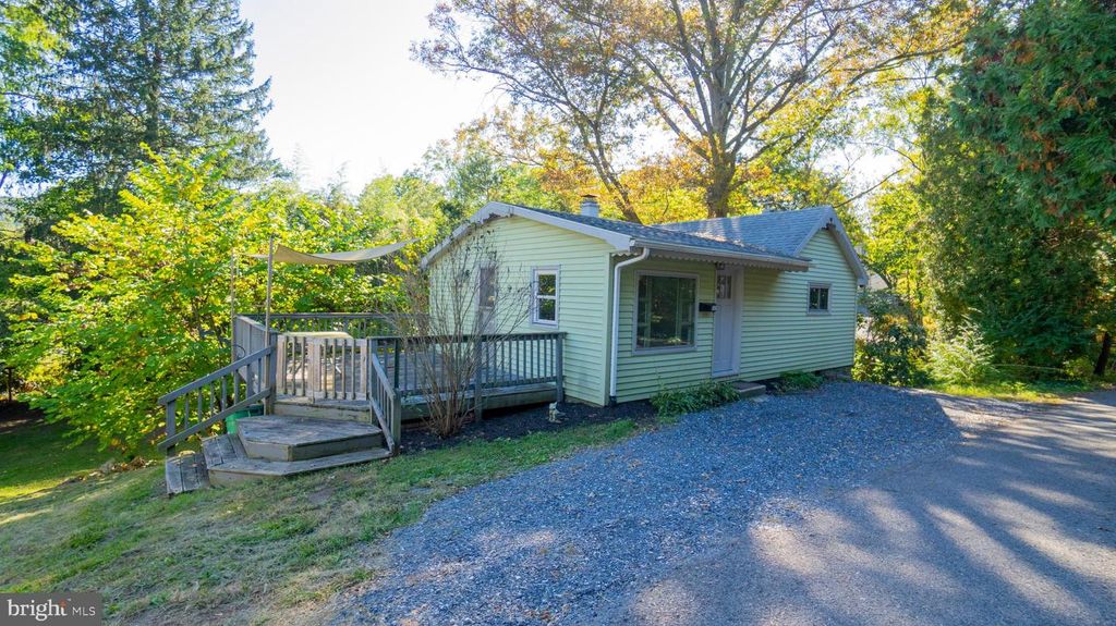 402 FUNK ALY, Marysville, PA 17053