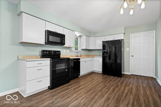 1348 W County Line Road, Indianapolis, IN 46217