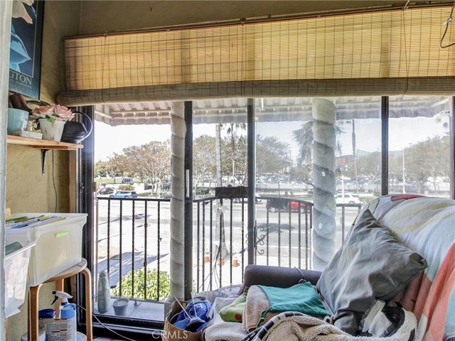 3830 S Figueroa Street, Los Angeles, CA 90037