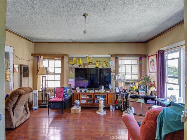 3830 S Figueroa Street, Los Angeles, CA 90037