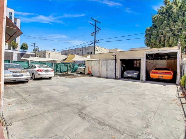 3830 S Figueroa Street, Los Angeles, CA 90037