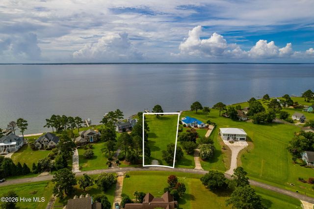 6024 Dolphin Road, Oriental, NC 28571