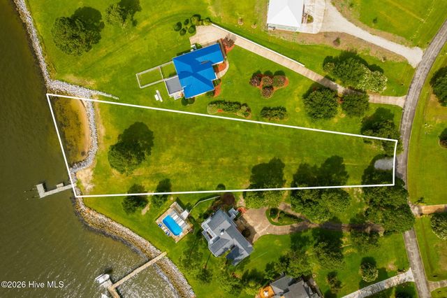 6024 Dolphin Road, Oriental, NC 28571