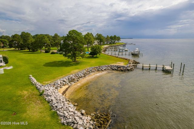 6024 Dolphin Road, Oriental, NC 28571