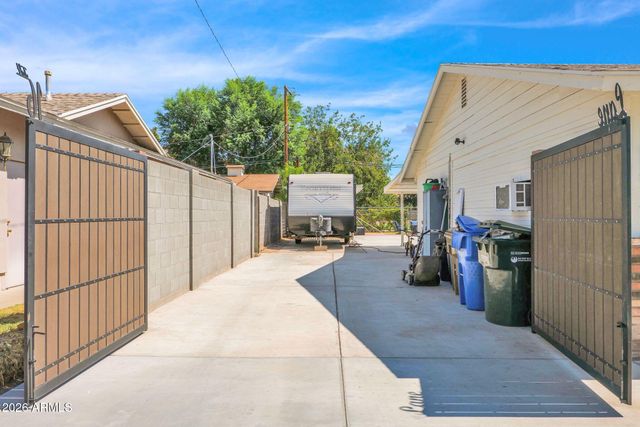 7741 N 16TH Lane, Phoenix, AZ 85021
