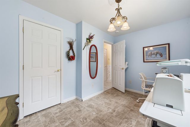 25 Dow Lane, Barnstead, NH 03225