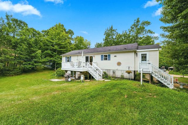 25 Dow Lane, Barnstead, NH 03225