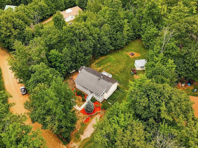 25 Dow Lane, Barnstead, NH 03225