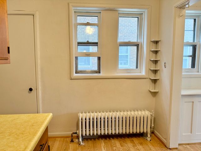 228 S Summit Street B-1, Iowa City, IA 52240