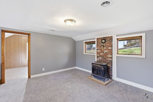 76 Skinner Street, East Hampton, CT 06424