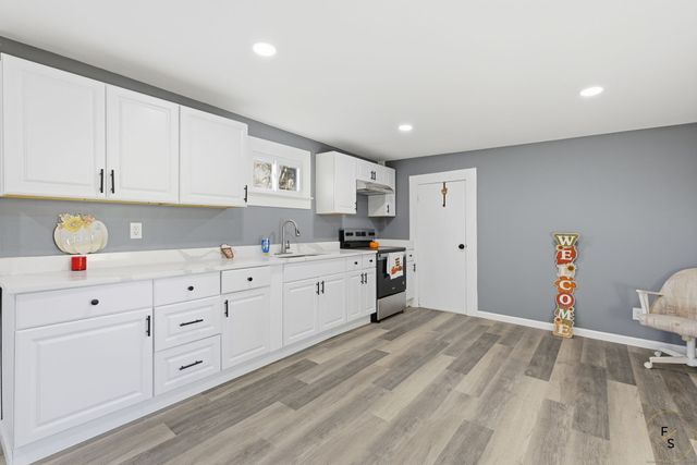 76 Skinner Street, East Hampton, CT 06424