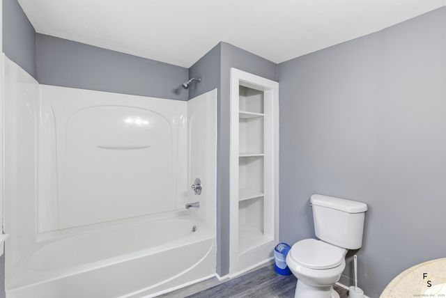 76 Skinner Street, East Hampton, CT 06424