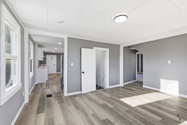 76 Skinner Street, East Hampton, CT 06424