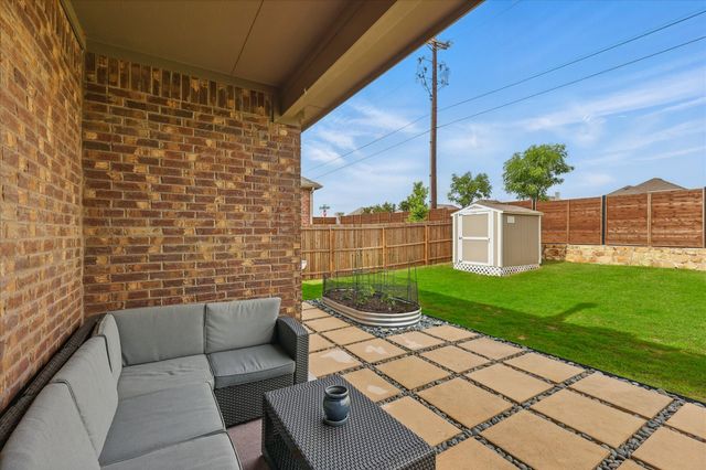 3409 Brady Starr Drive, Aubrey, TX 76227
