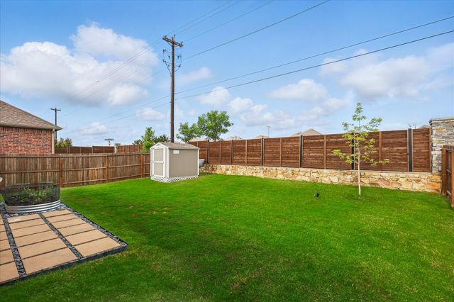 3409 Brady Starr Drive, Aubrey, TX 76227