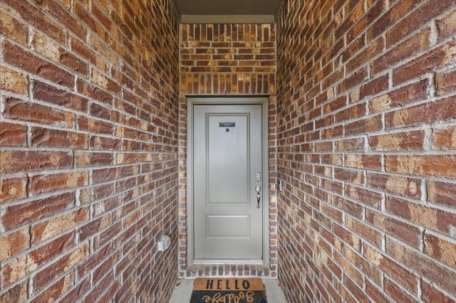 3409 Brady Starr Drive, Aubrey, TX 76227