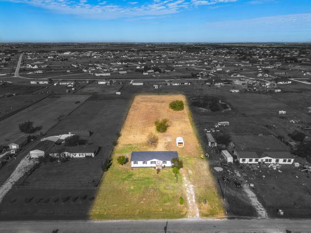 5921 Black Springs Lane, Joshua, TX 76058