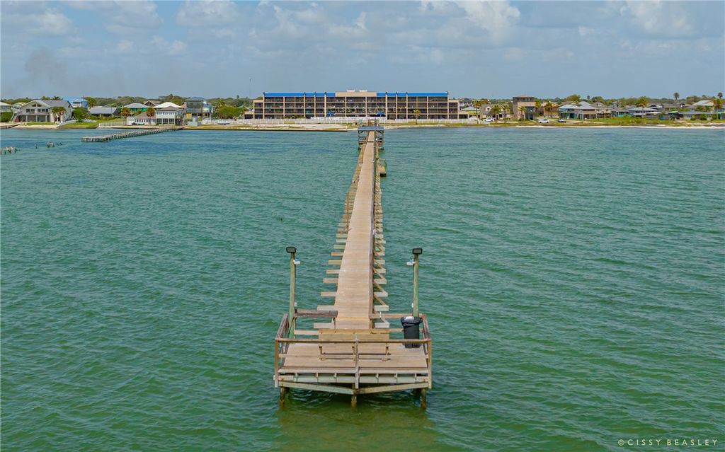 1021 S Water St 410, Rockport, TX 78382 — photo 3