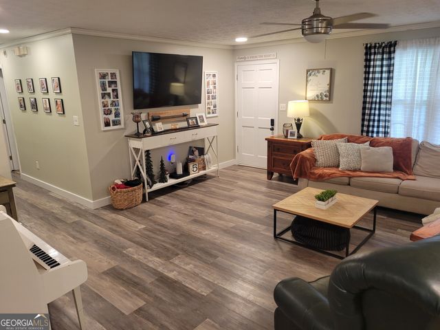 290 Highland Circle, Mcdonough, GA 30253
