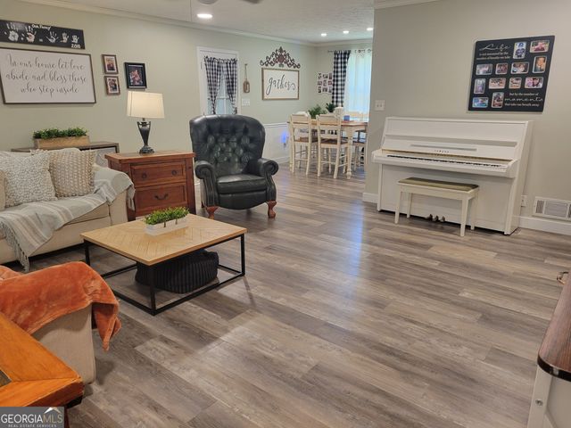 290 Highland Circle, Mcdonough, GA 30253