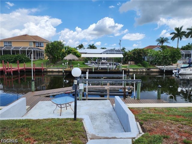 1822 SE 11th TER, Cape Coral, FL 33990