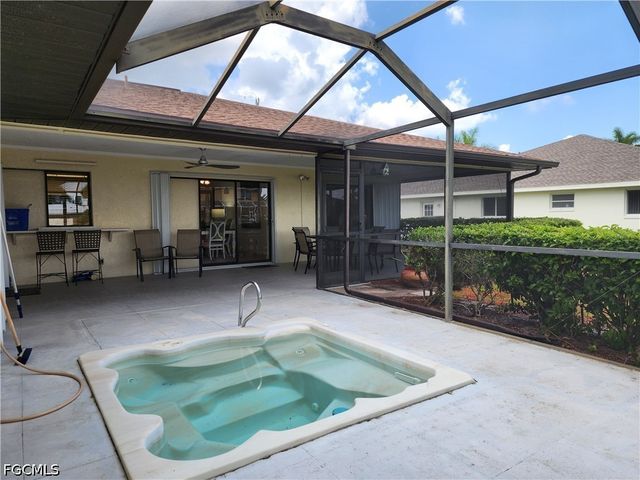 1822 SE 11th TER, Cape Coral, FL 33990