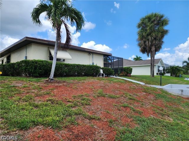 1822 SE 11th TER, Cape Coral, FL 33990