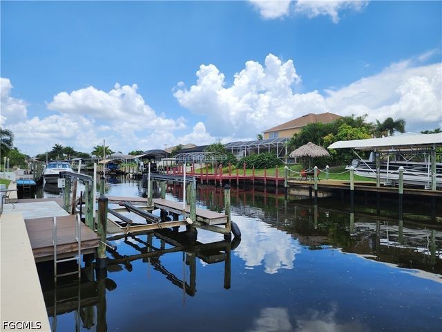 1822 SE 11th TER, Cape Coral, FL 33990