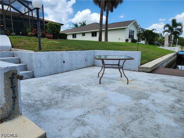 1822 SE 11th TER, Cape Coral, FL 33990