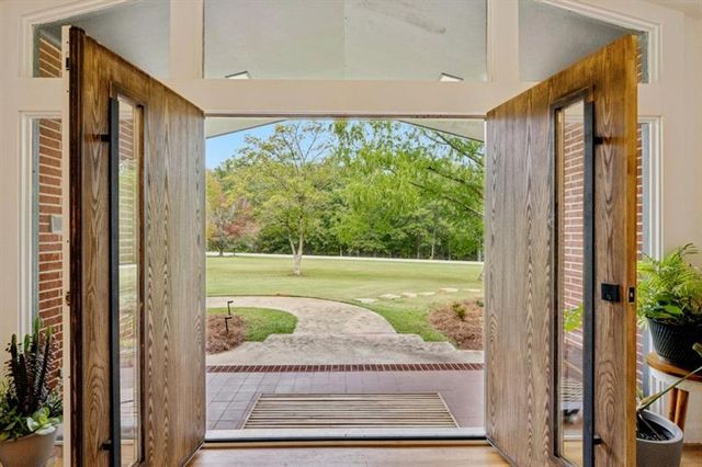 334 Luther Bailey, Senoia, GA 30276