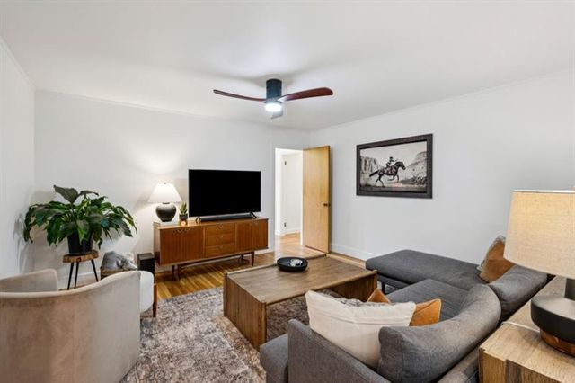 334 Luther Bailey, Senoia, GA 30276