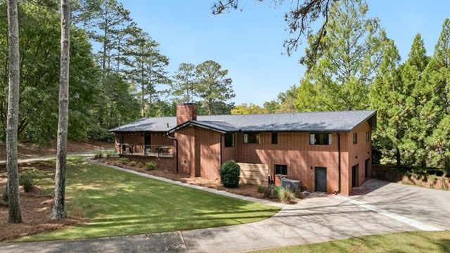 334 Luther Bailey, Senoia, GA 30276