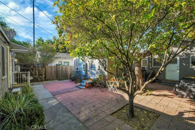 1120 N Vista Street, West Hollywood, CA 90046