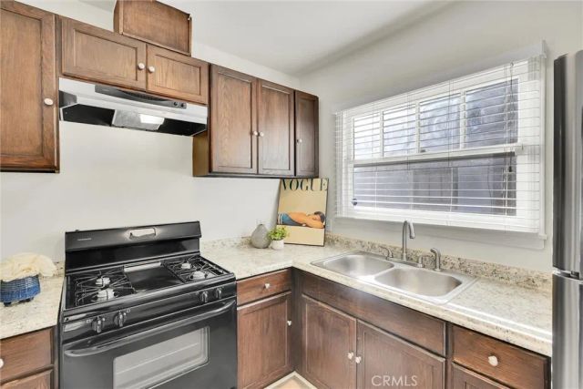 1120 N Vista Street, West Hollywood, CA 90046
