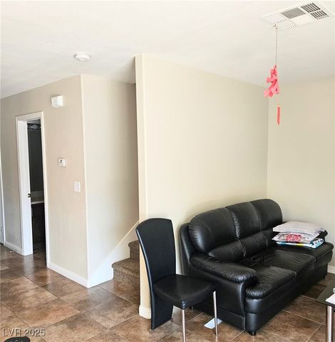 5218 Pat Place, Las Vegas, NV 89118