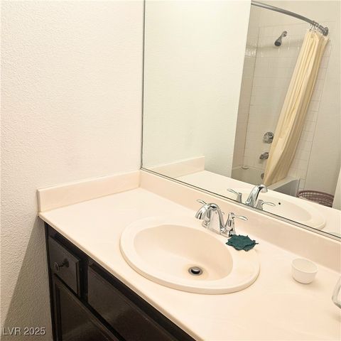5218 Pat Place, Las Vegas, NV 89118