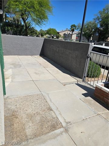 5218 Pat Place, Las Vegas, NV 89118