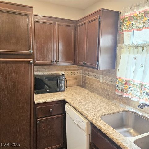 5218 Pat Place, Las Vegas, NV 89118