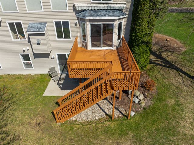 6779 Winter Creek Road, Norton Shores, MI 49444