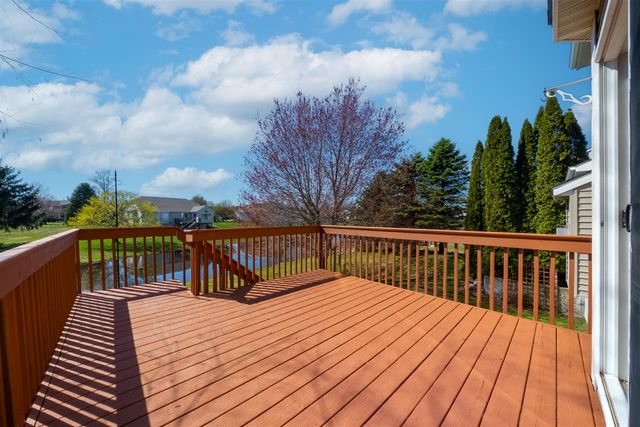 6779 Winter Creek Road, Norton Shores, MI 49444