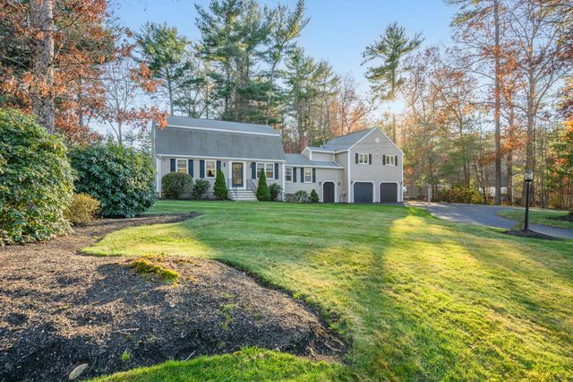 31 Hillcrest Drive, Pembroke, MA 02359