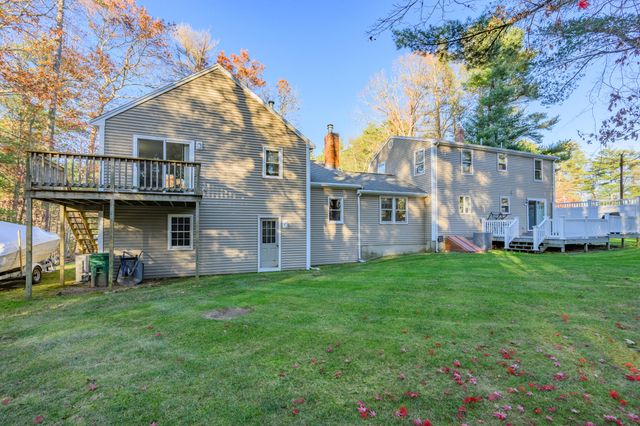 31 Hillcrest Drive, Pembroke, MA 02359