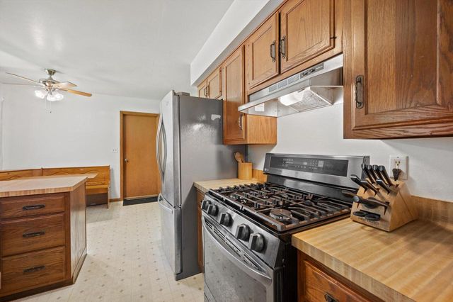 14640 Cameron Drive Lower, Brookfield, WI 53005