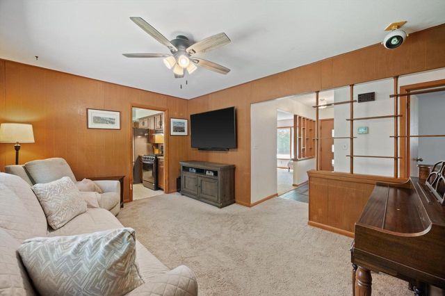 14640 Cameron Drive Lower, Brookfield, WI 53005