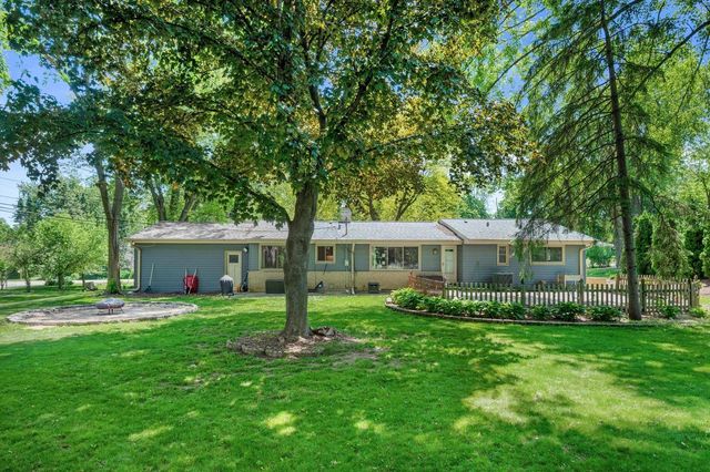 14640 Cameron Drive Lower, Brookfield, WI 53005