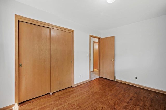 14640 Cameron Drive Lower, Brookfield, WI 53005