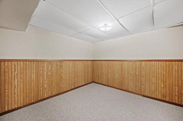 14640 Cameron Drive Lower, Brookfield, WI 53005