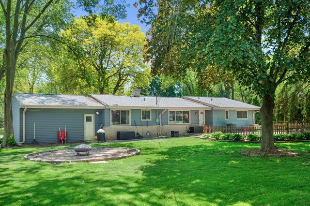 14640 Cameron Drive Lower, Brookfield, WI 53005