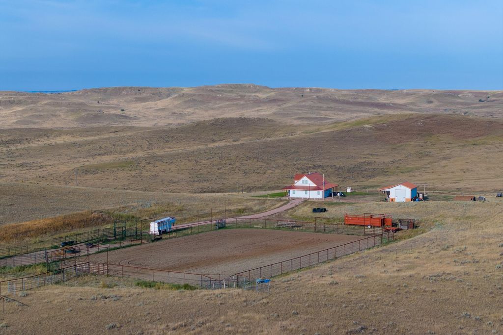 144 Oleo Acres Road, Moorcroft, WY 82721 photo 12